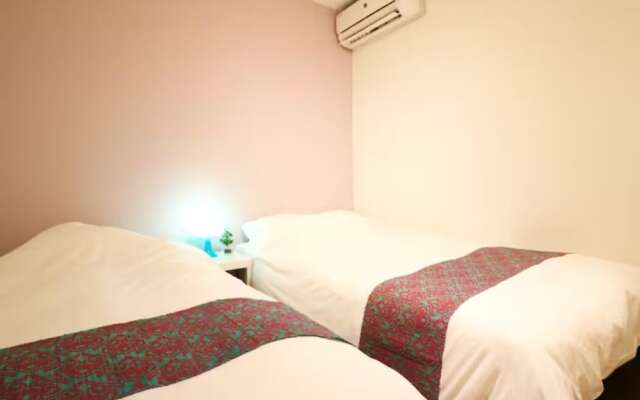 Nishi-Shinjuku HOUSE FIVE 1F