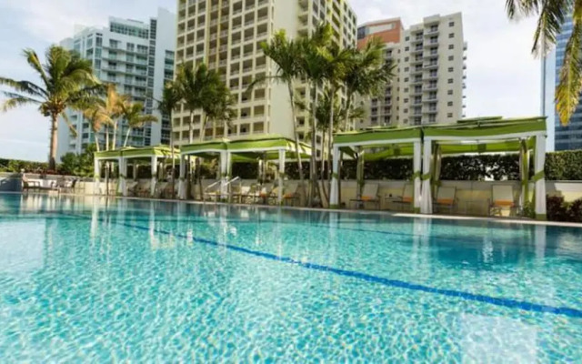 CONRAD 1bed Condo Brickell-Free Parking