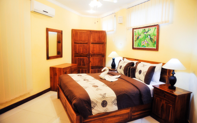 Bali Palms Resort – Guest Rooms – Candi Dasa
