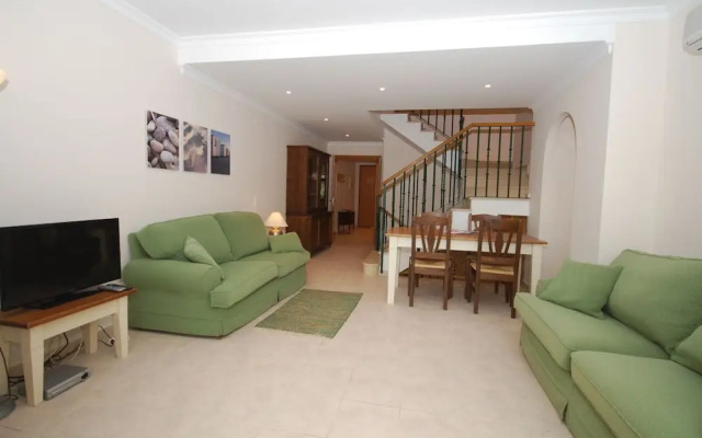 Luxurious Holiday Home in Quarteira Algarve