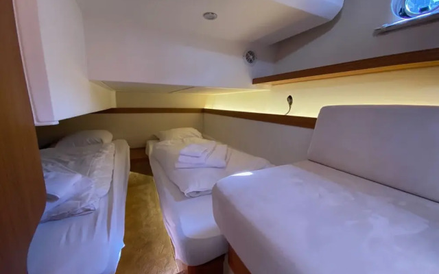 Porsgrunn Centrum Boat Hotel