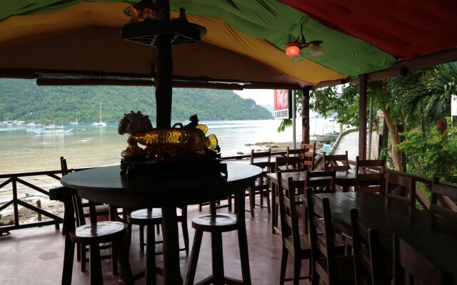 El Nido Corner Pension and Restaurant