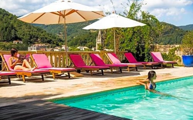 Villa Aimee Luxury Apartments With Heated Pool