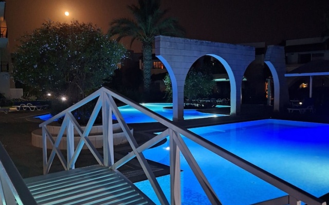 Charming Kalecik Apartment With Shared Pool and Free Parking