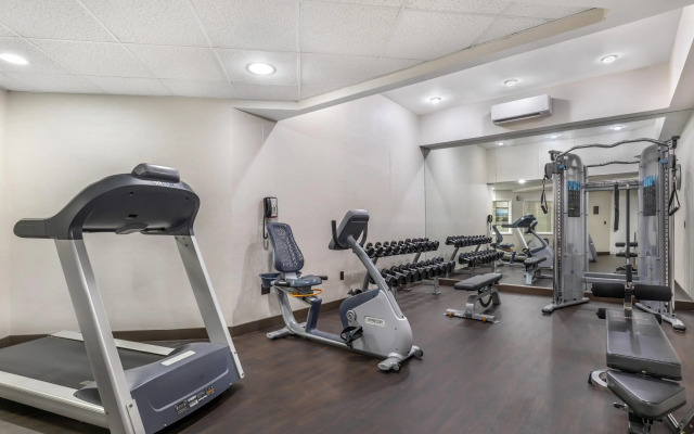 Comfort Suites Chincoteague Island Bayfront Resort