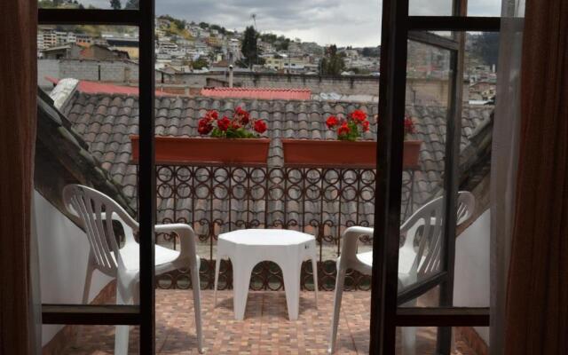 The House Of The New Boulevard