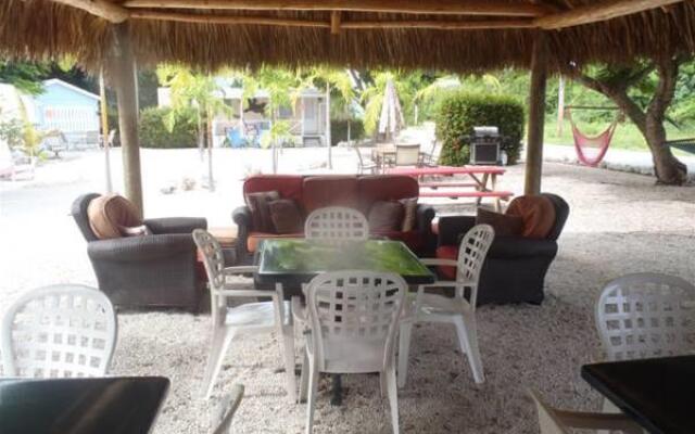 Tropical Cottages