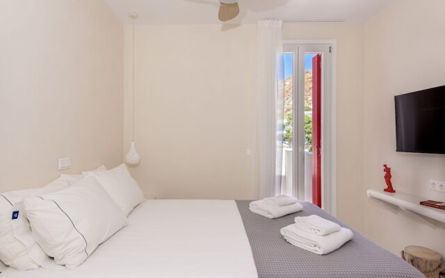 KLIMA BAY Beachfront Boutique Houses