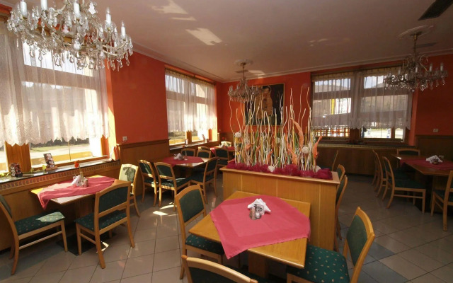 Holiday Hotel Macocha