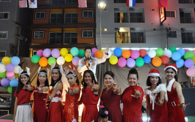 Tanawan Phuket Hotel