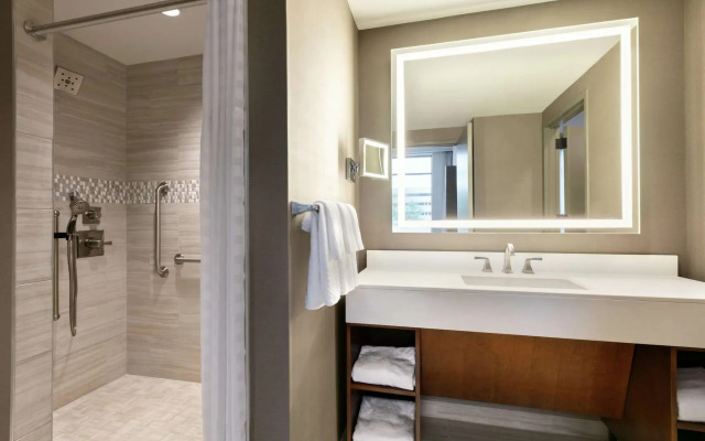 Embassy Suites by Hilton Berkeley Heights