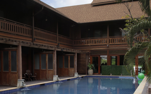 Baan U Sabai Boutique House