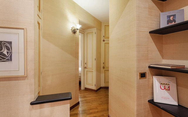 La finestra sul cortile di Via Roma