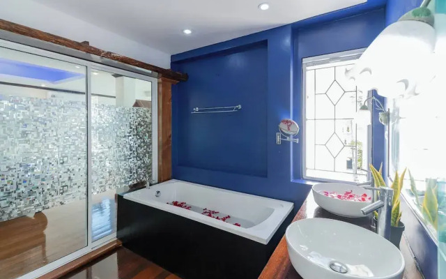 Luxurious 5-bedroom Pool Villa in Heart of Patong, Phuket