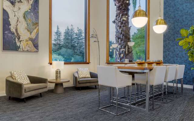Best Western Plus Novato Oaks Inn