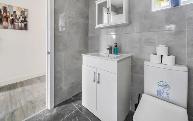 Modern Town Center Apartments Aldershot