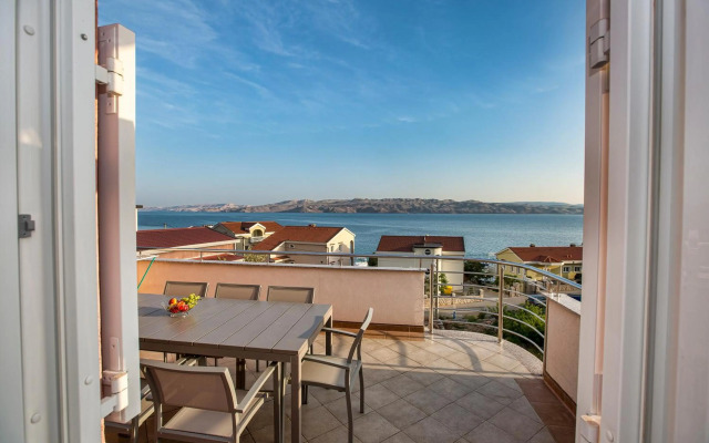 Apartments Villa Dina