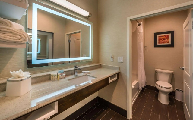 Hampton Inn & Suites Reno West