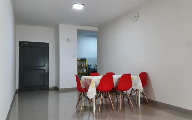 Comfy 3-Bedroom Apartment