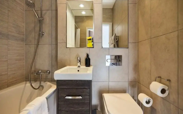 The Harlesden Place - Modern 3bdr Flat With Balcony