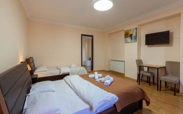 Hotel Nine