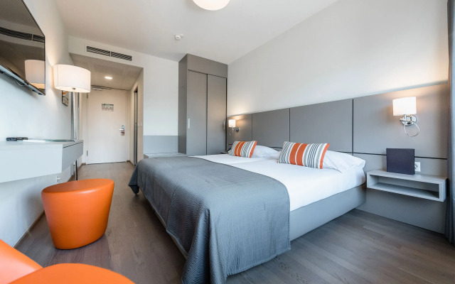 Lake Geneva Hotel