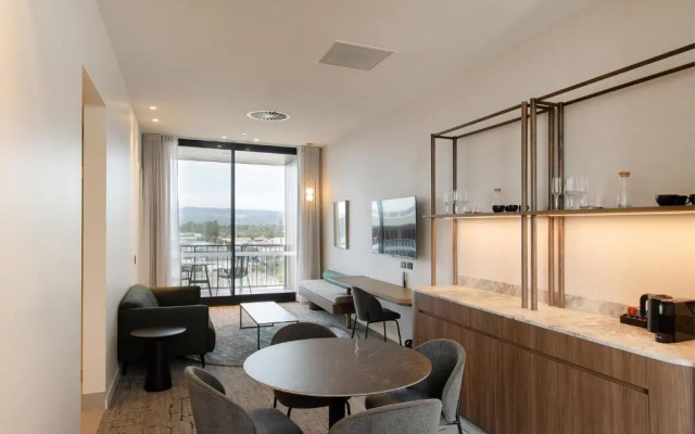 The George – Guest Rooms – Adelaide