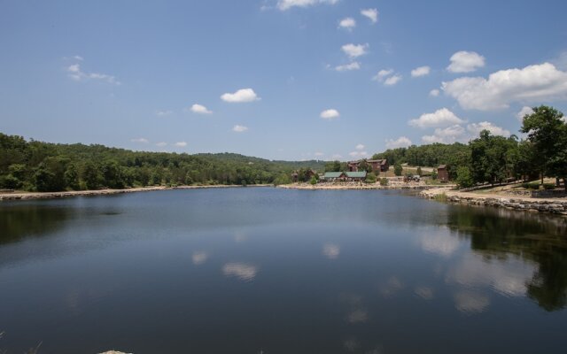 Puttin On The Green 3 Bedroom Villa by RedAwning