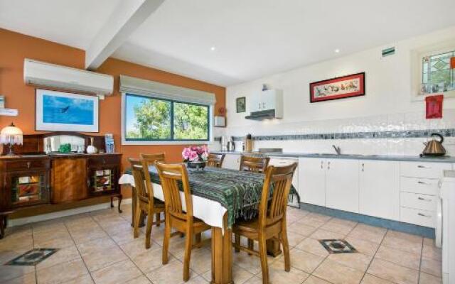 Black Dolphin Beach Penthouse