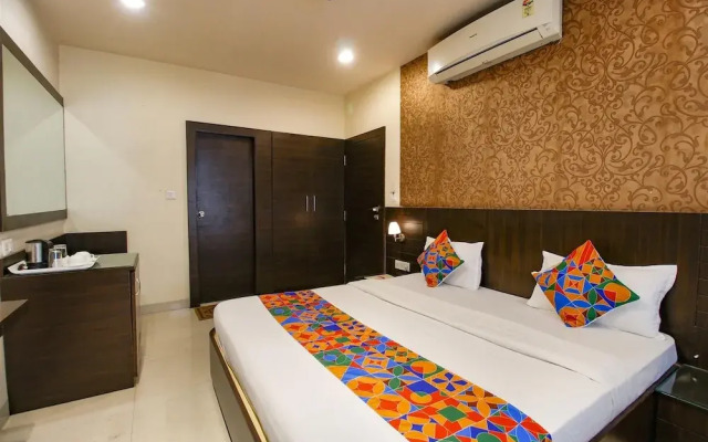 Fabhotel Kamla Regency