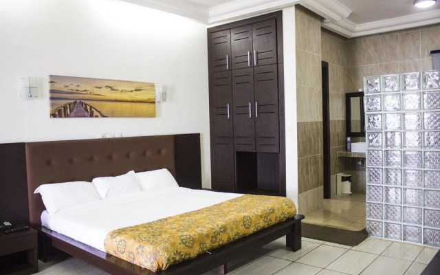 Hotel Akwa Beach