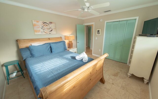 Harbor Side Apartment 5