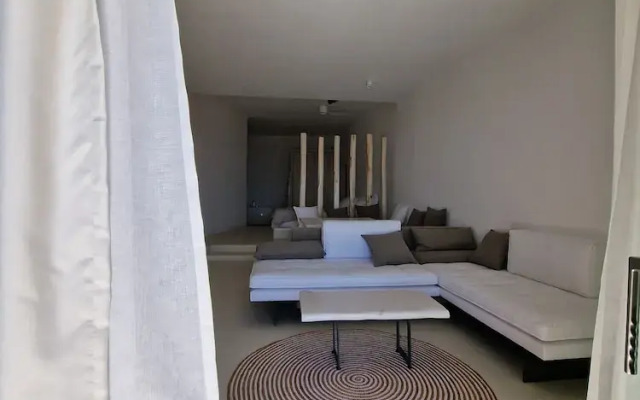 MvibesMykonos homes and studios