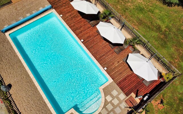 Hôtel Le Clos Roussillon