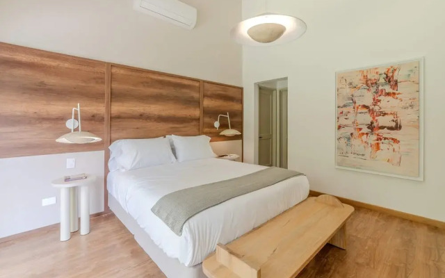 w Incredible 5BR House w Jacuzzi in El Poblado