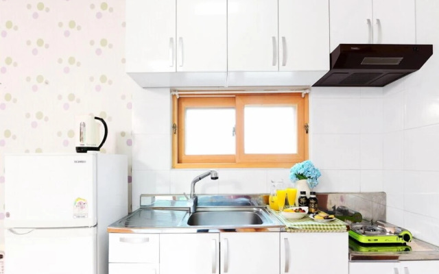 The Tree in the Lake