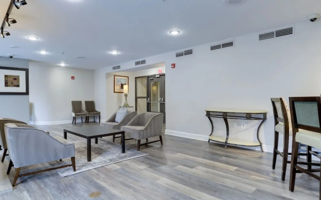 Spacious 2BR Condo at Ballston