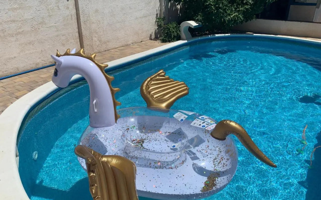 Apartman Matej with pool Povljana