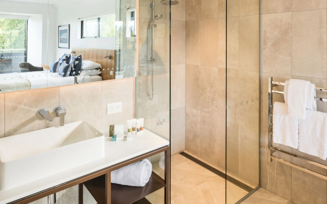 Queenstown Park Boutique Hotel