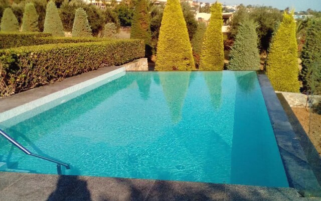 Villa Golden Crest