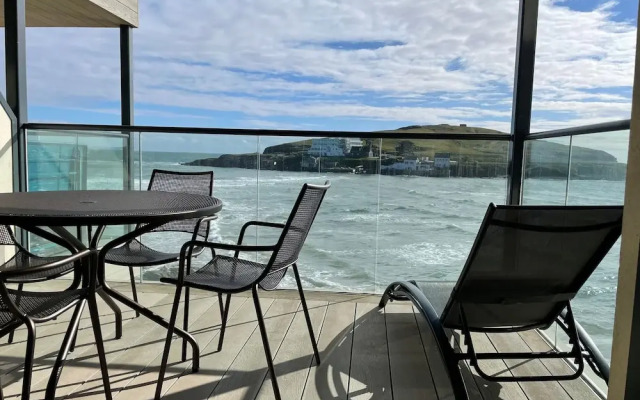 12 Burgh Island Causeway
