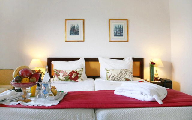 Hotel D. Luís