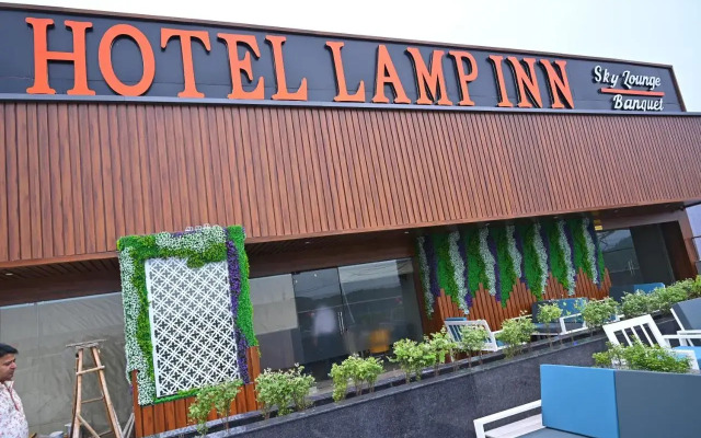 Hotel Lamp Inn