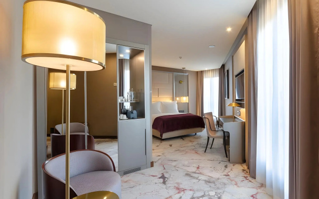 TURIM Boulevard Hotel – Adults Only