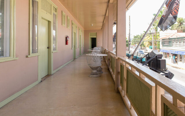 Rooms On the Hip Strip - Montego Bay