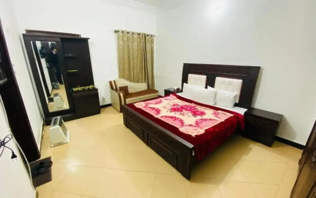 Lux Lounge Guest House