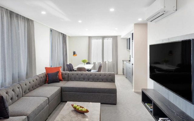 Deco Hotel