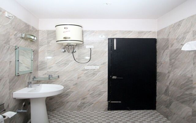OYO 9069 Hotel WP 13