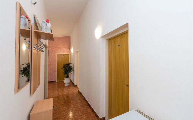 Apartments and Rooms Dragica