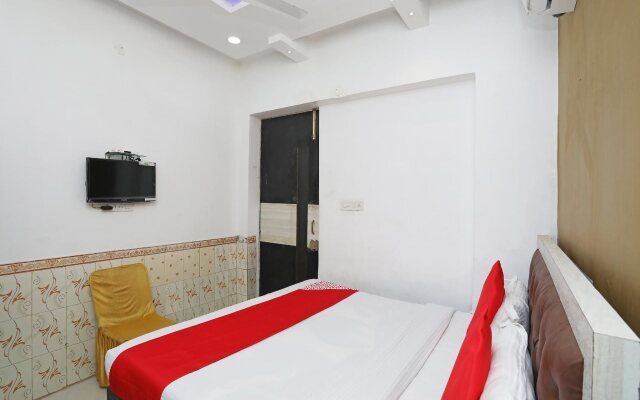 Tripathi Guest House by OYO Rooms